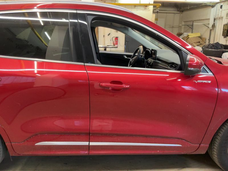Ford Kuga 2.5 Plug-in Hybrid Vignale 2022 – снимка 10
