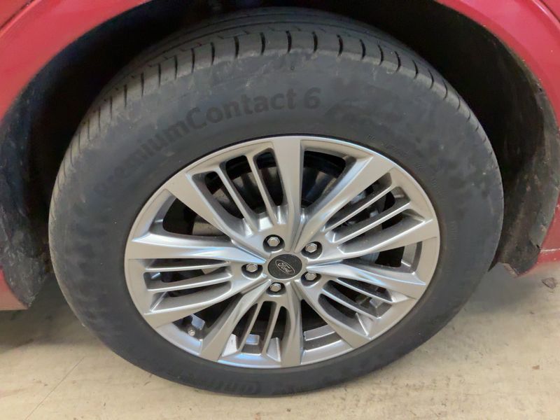 Ford Kuga 2.5 Plug-in Hybrid Vignale 2022 – снимка 11