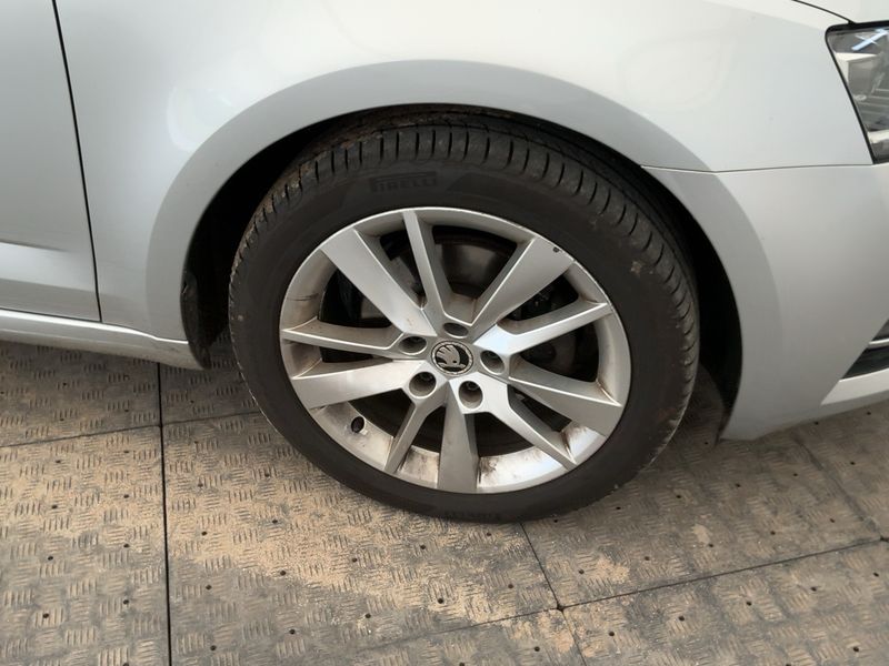 Skoda Octavia 2.0 TDI Style 2017 – снимка 11