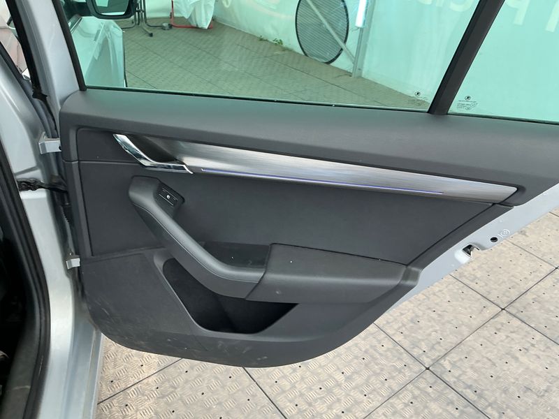 Skoda Octavia 2.0 TDI Style 2017 – снимка 27