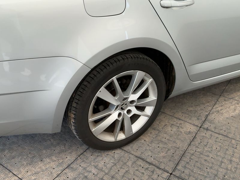 Skoda Octavia 2.0 TDI Style 2017 – снимка 9