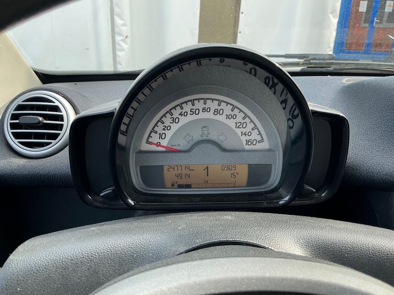 Smart fortwo 1.0 Micro Hybrid Drive pure 2011 – снимка 4