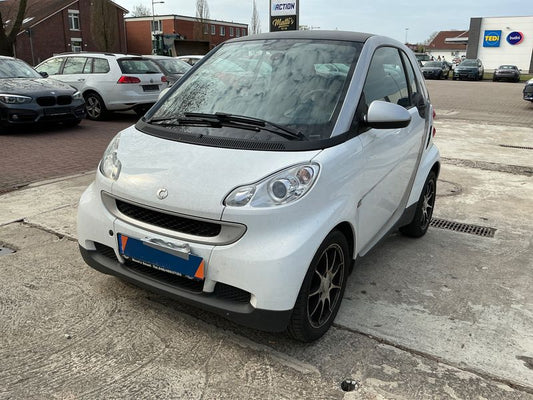 Smart fortwo 1.0 Micro Hybrid Drive pure 2011 – снимка 1