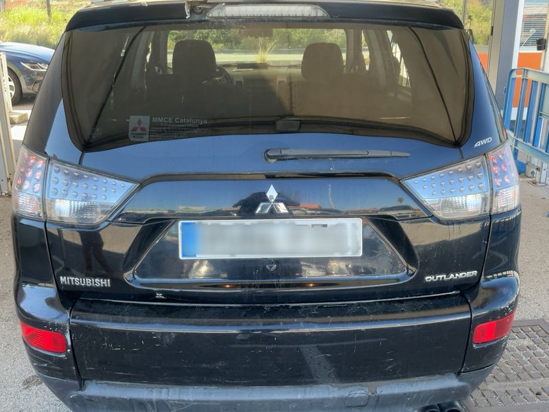 Mitsubishi Outlander 2.0 DI-D Intense Plus 2007 – снимка 7