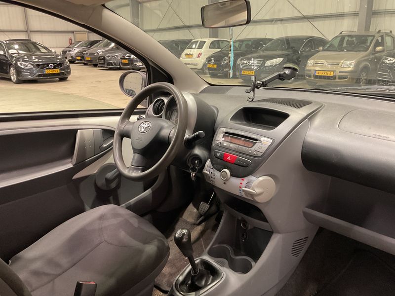 Toyota Aygo 1.0 In 2012 – снимка на щета