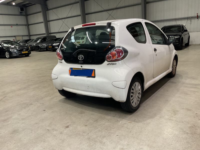 Toyota Aygo 1.0 In 2012 – снимка 2