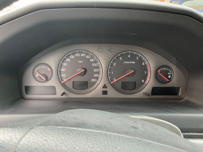 Volvo V70 2.4 Premium 2002 – снимка 4