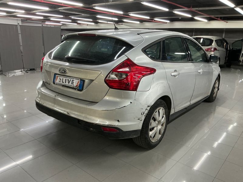 Ford Focus 1.6 Ti-VCT Trend 2011 – снимка 2