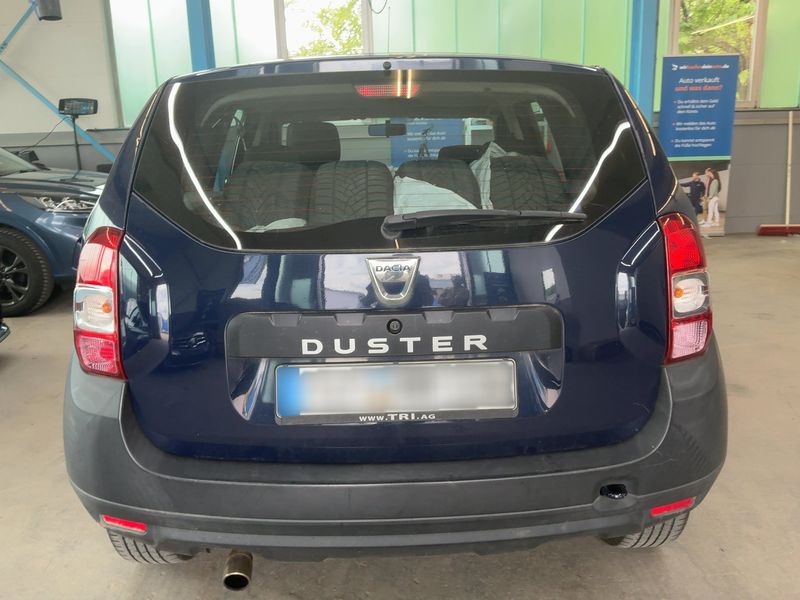 Dacia Duster 1.6 Essentiel 4x2 2015 – снимка 7