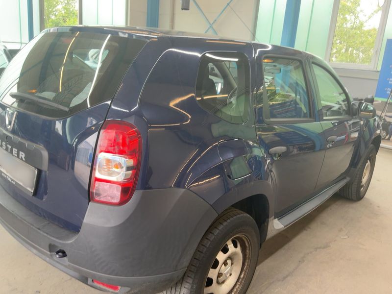 Dacia Duster 1.6 Essentiel 4x2 2015 – снимка 8