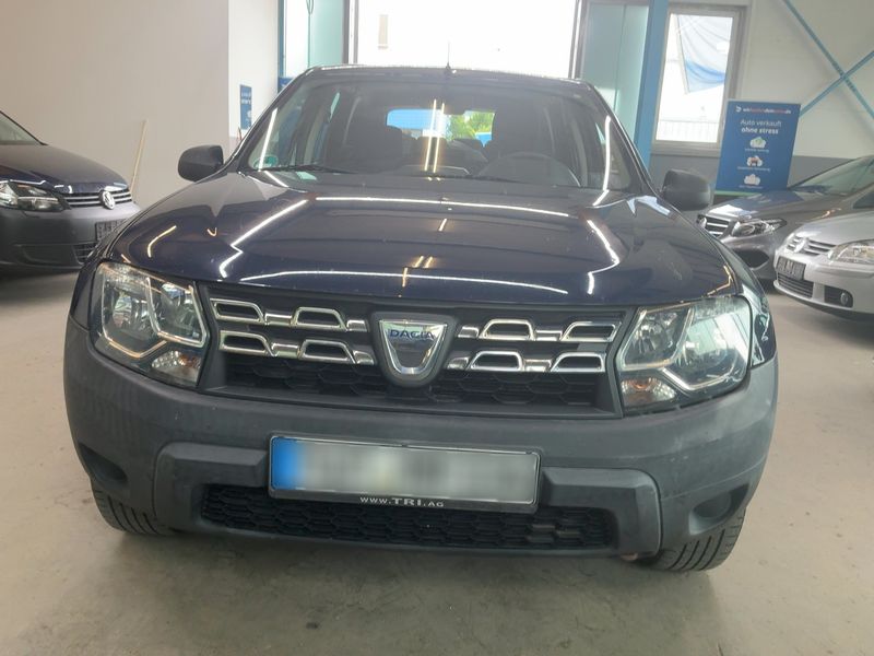 Dacia Duster 1.6 Essentiel 4x2 2015 – снимка 14