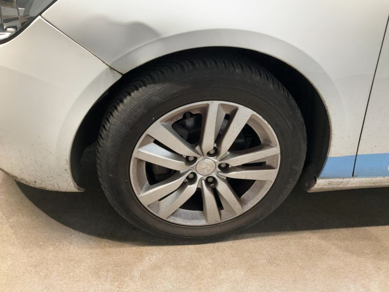Peugeot 308 1.6 Blue-HDi Active 2015 – снимка на щета