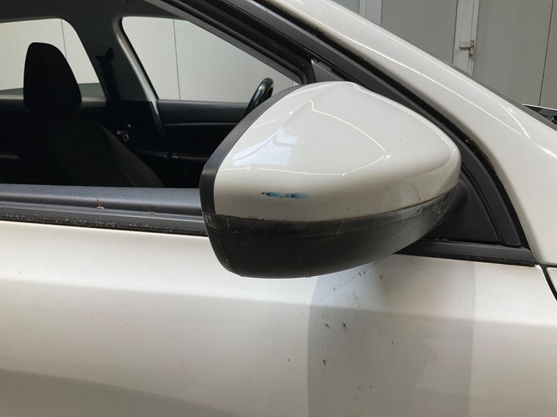 Peugeot 308 1.6 Blue-HDi Active 2015 – снимка на щета