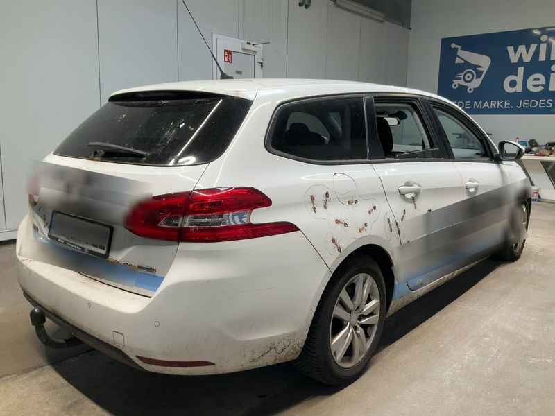 Peugeot 308 1.6 Blue-HDi Active 2015 – снимка на щета