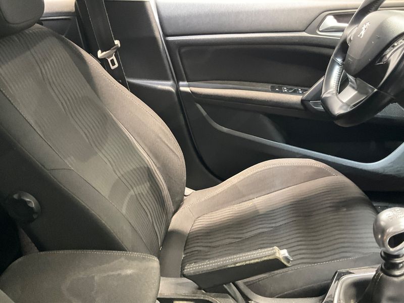 Peugeot 308 1.6 Blue-HDi Active 2015 – снимка на щета