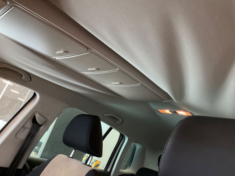 Volkswagen Tiguan 2.0 TDI Sport & Style 4Motion 2015 – снимка 36