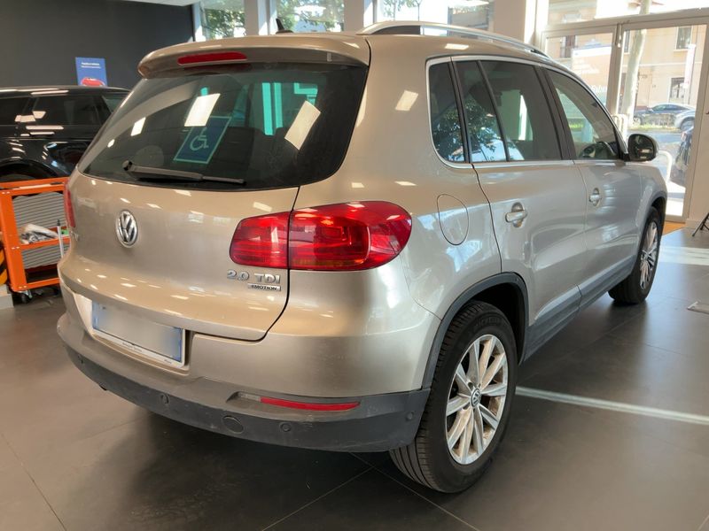 Volkswagen Tiguan 2.0 TDI Sport & Style 4Motion 2015 – снимка 8