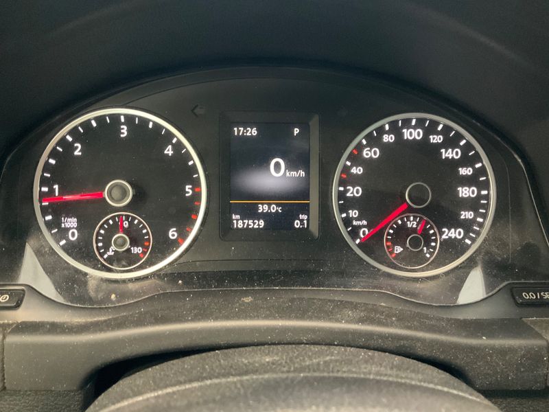 Volkswagen Tiguan 2.0 TDI Sport & Style 4Motion 2015 – снимка 18