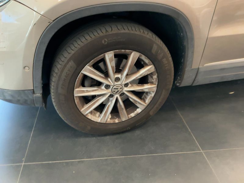 Volkswagen Tiguan 2.0 TDI Sport & Style 4Motion 2015 – снимка 3