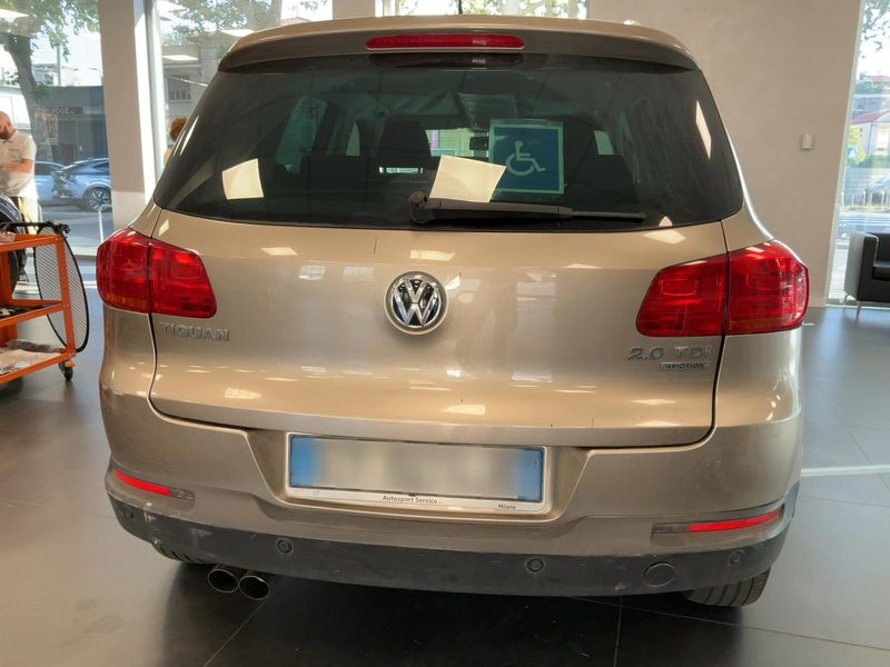 Volkswagen Tiguan 2.0 TDI Sport & Style 4Motion 2015 – снимка 7