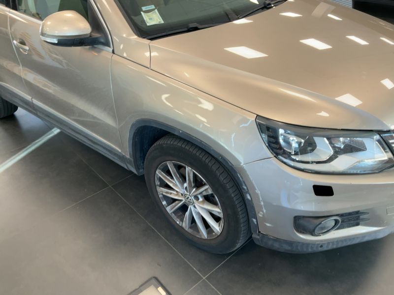 Volkswagen Tiguan 2.0 TDI Sport & Style 4Motion 2015 – снимка 12