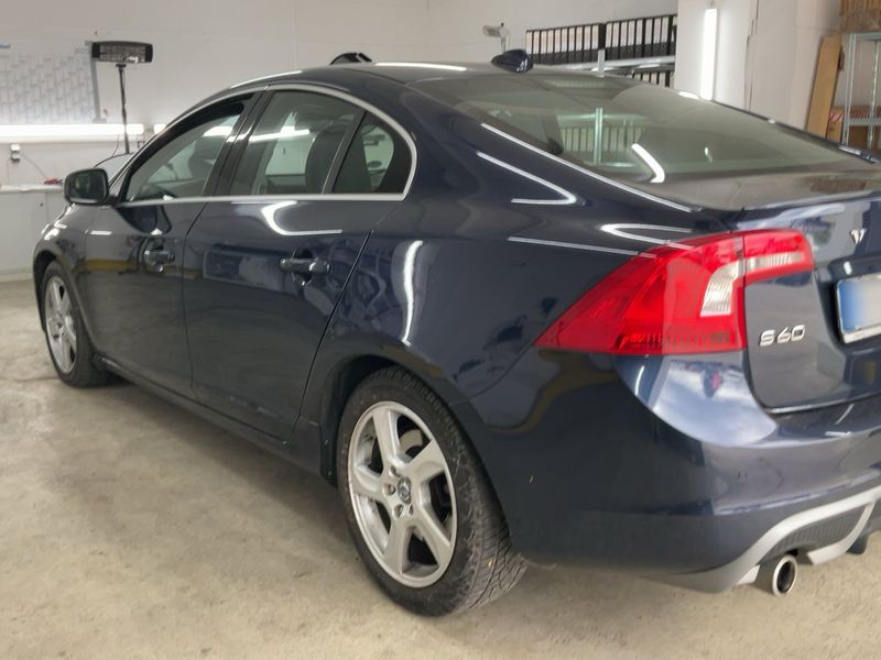 Volvo S60 1.6 D2 R-Design 2013 – снимка 6