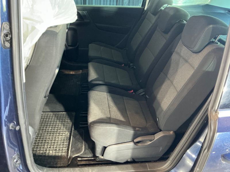 Volkswagen Sharan 2.0 TDI Karat 4Motion BlueMotion Tech 2014 – снимка на щета 57