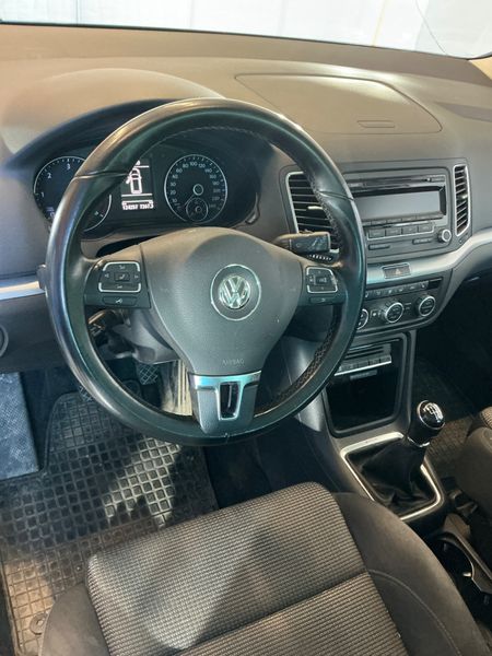 Volkswagen Sharan 2.0 TDI Karat 4Motion BlueMotion Tech 2014 – снимка на щета 59
