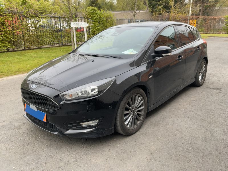 Ford Focus 1.5 EcoBoost ST-Line 2018 – снимка 2