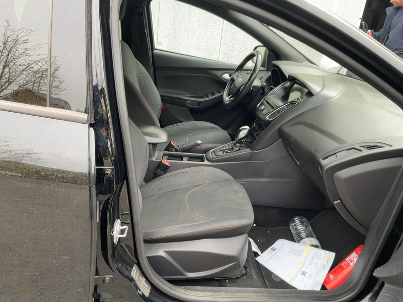 Ford Focus 1.5 EcoBoost ST-Line 2018 – снимка 16