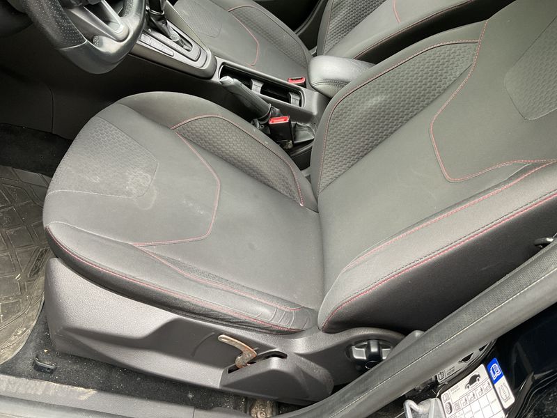 Ford Focus 1.5 EcoBoost ST-Line 2018 – снимка 28