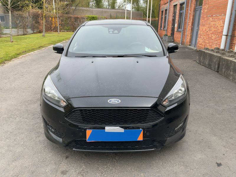 Ford Focus 1.5 EcoBoost ST-Line 2018 – снимка 14