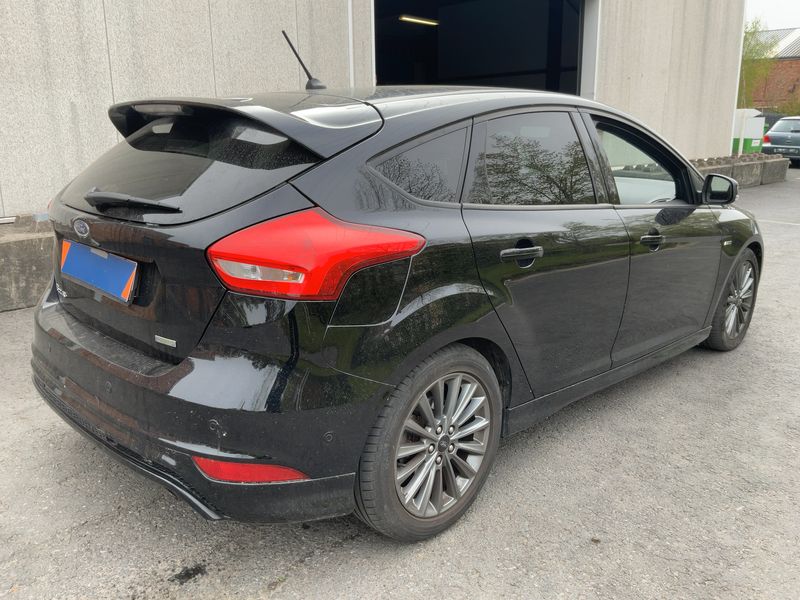 Ford Focus 1.5 EcoBoost ST-Line 2018 – снимка 8