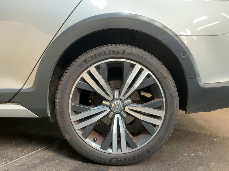 Volkswagen Golf VII 2.0 TDI Alltrack 4Motion BlueMotion Tech 2017 – снимка 5