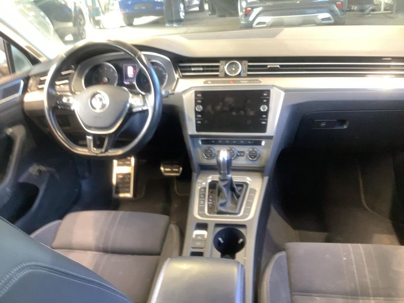 Volkswagen Passat Alltrack 2.0 TSI 4Motion BlueMotion Tech 2017 – снимка 18