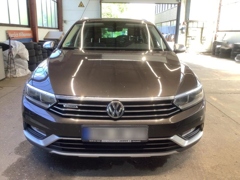 Volkswagen Passat Alltrack 2.0 TSI 4Motion BlueMotion Tech 2017 – снимка 14