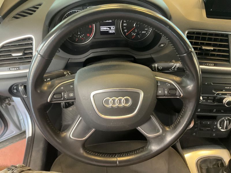 Audi Q3 2.0 TDI Ambiente 2014 – снимка 28