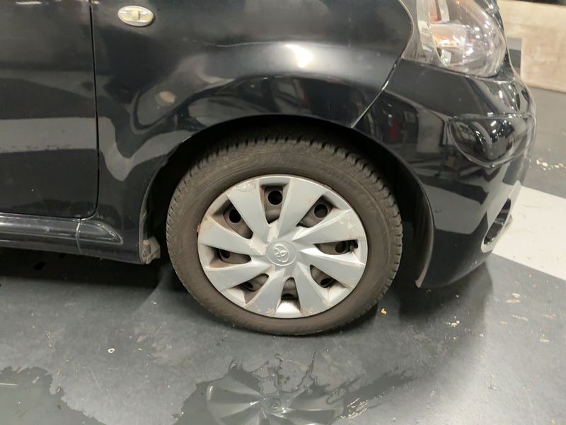 Toyota Aygo 1.0 VVT-i Dynamic 2012 – снимка 11