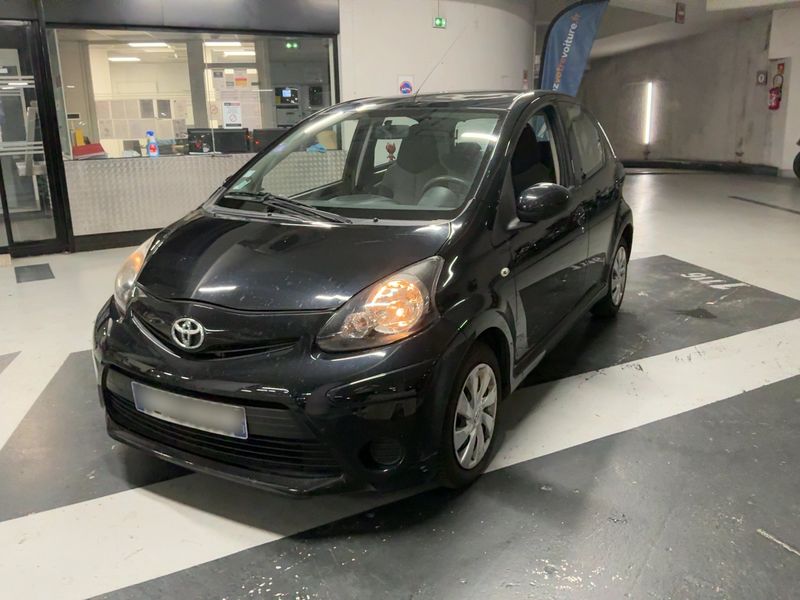 Toyota Aygo 1.0 VVT-i Dynamic 2012 – снимка 1