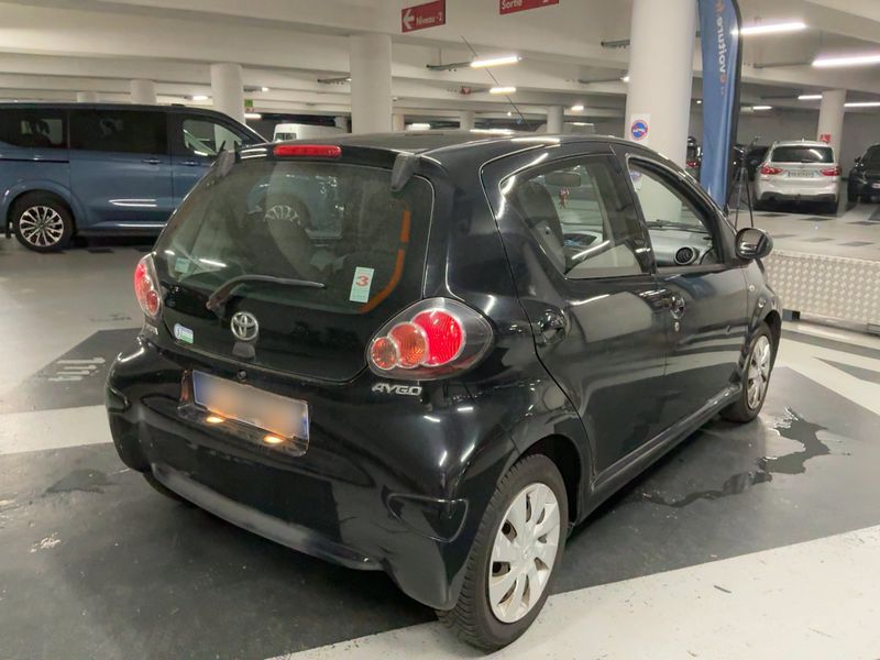 Toyota Aygo 1.0 VVT-i Dynamic 2012 – снимка 8
