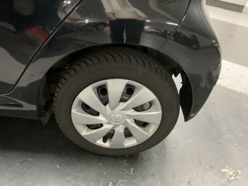 Toyota Aygo 1.0 VVT-i Dynamic 2012 – снимка 5