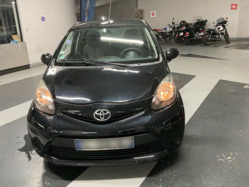 Toyota Aygo 1.0 VVT-i Dynamic 2012 – снимка 14