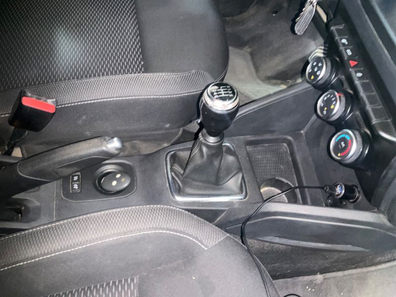 Dacia Duster 1.2 TCe Comfort 2018 – снимка 23