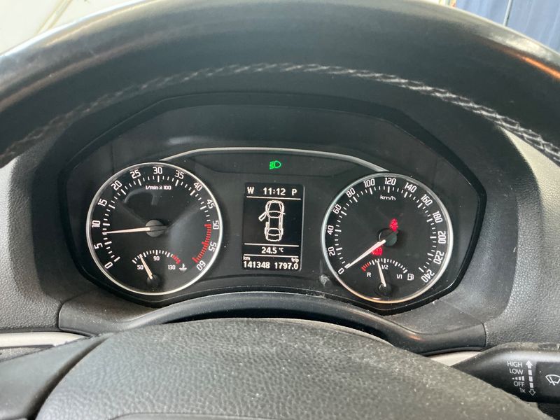 Skoda Octavia 2.0 TDI Scout 4x4 2011 – снимка 18
