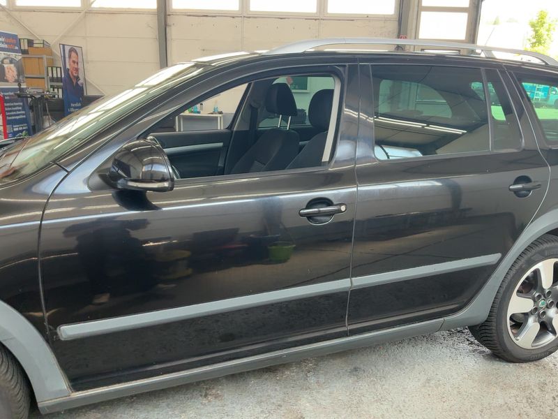 Skoda Octavia 2.0 TDI Scout 4x4 2011 – снимка 4