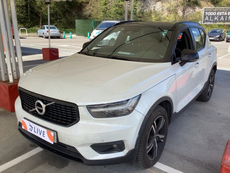 Volvo XC40 2.0 D3 R-Design 2WD 2020 – снимка 1