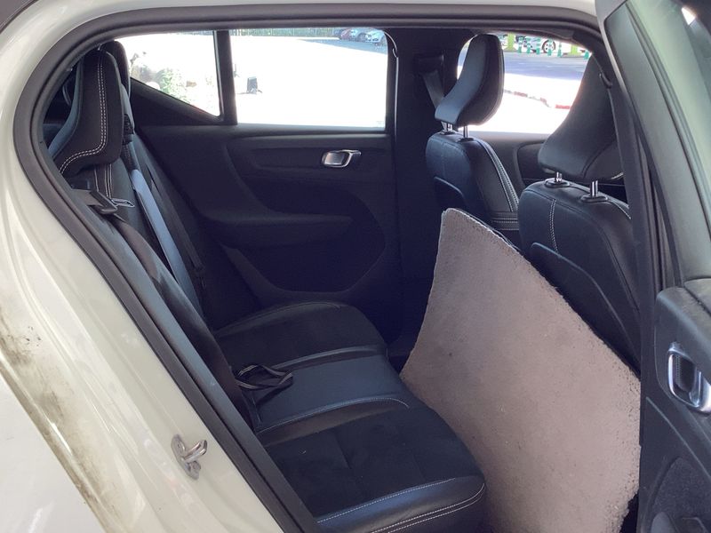 Volvo XC40 2.0 D3 R-Design 2WD 2020 – снимка 19