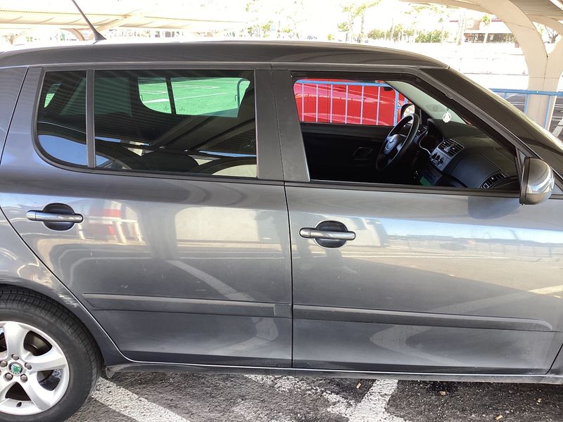 Skoda Fabia 1.6 TDI Family 2011 – снимка 10