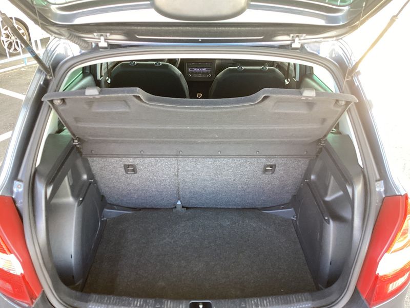 Skoda Fabia 1.6 TDI Family 2011 – снимка 15