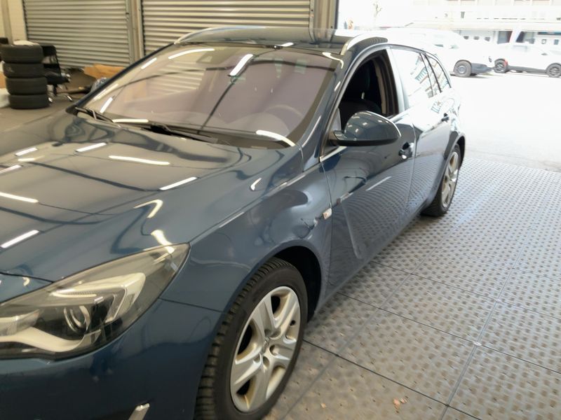 Opel Insignia Sports Tourer 1.6 CDTI DPF Business Innovation 2017 – снимка 2